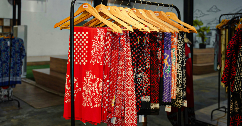 Traditional Fashion Trends 2026 modern cultural outfit